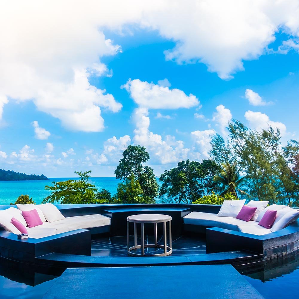 Bluewater Island Luxury Home-living area