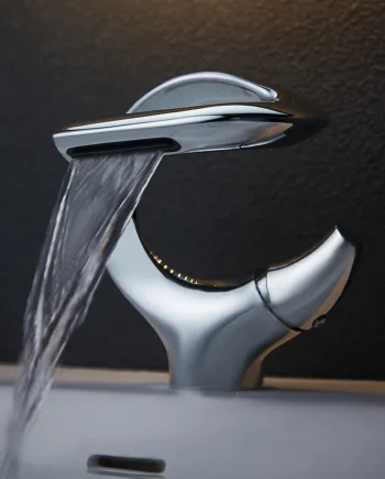 Brass waterfall faucet