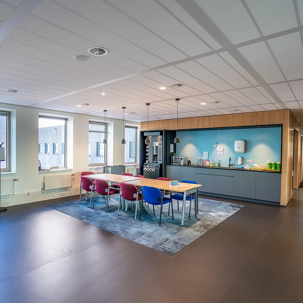 Business Bay Office Renovation-3