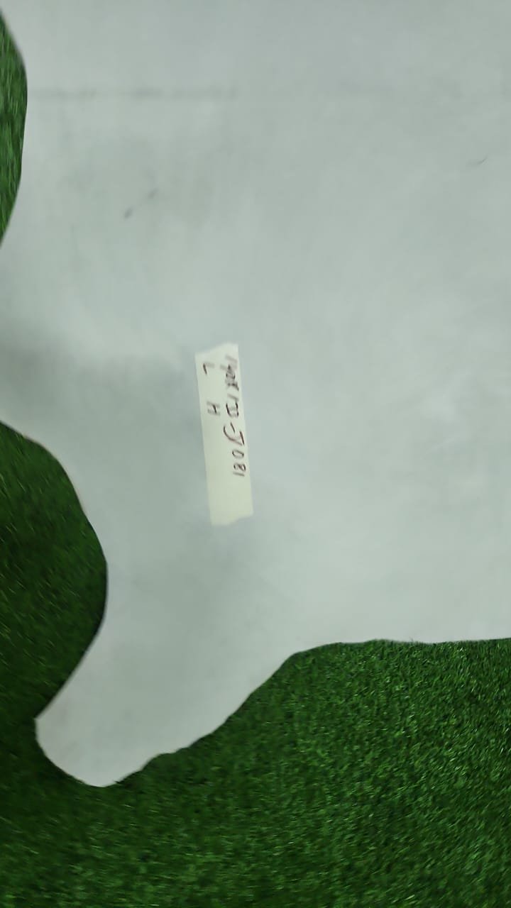 Natural Solid White Cowhide Rug | 180×170 cm